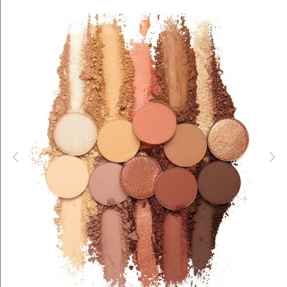 KKW BEAUTY
Classic Eyeshadow Palette - Picture 5 of 5